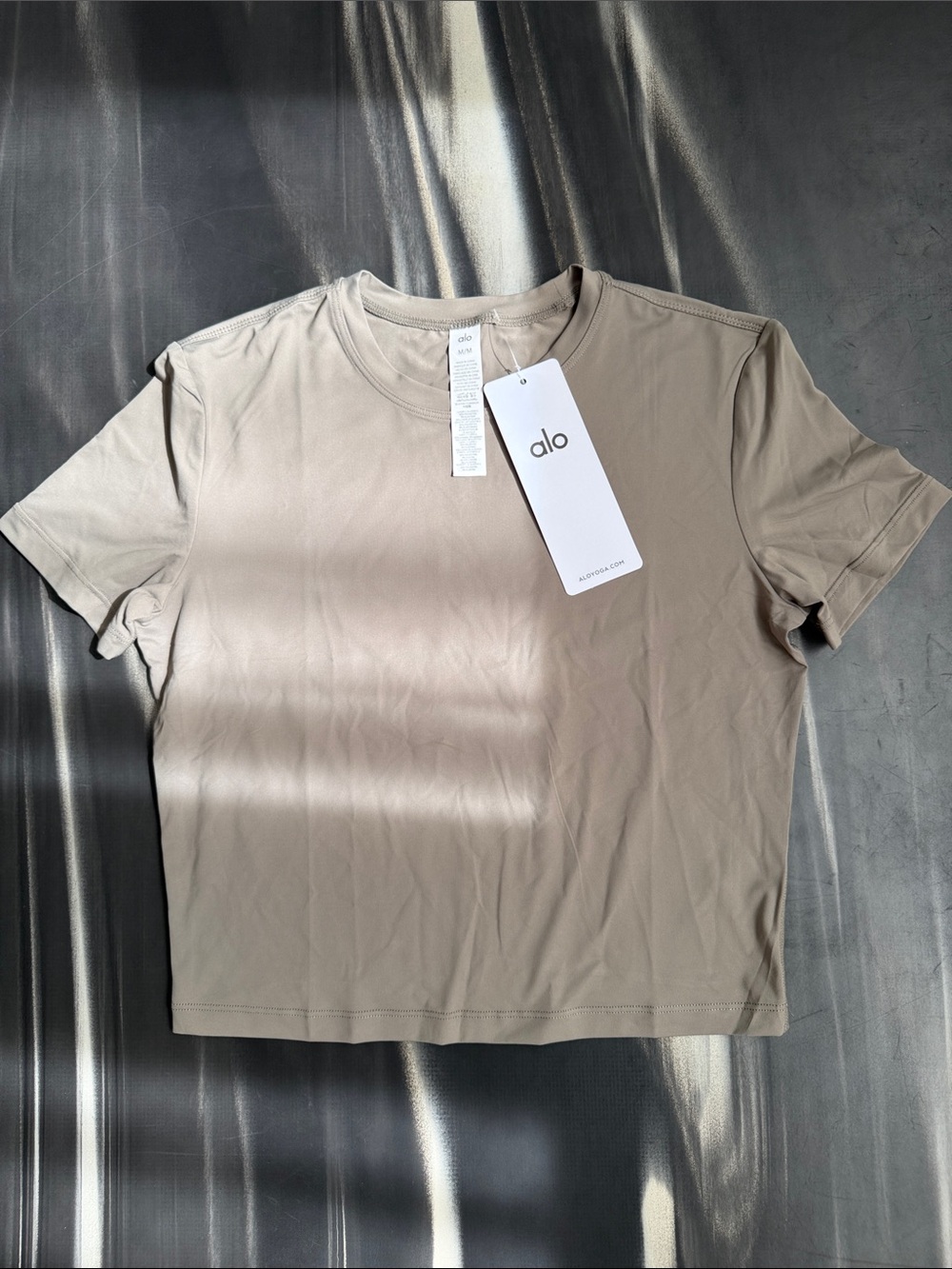 ALO Yoga Crop Short Sleeve Crew Tee in Taupe Beige